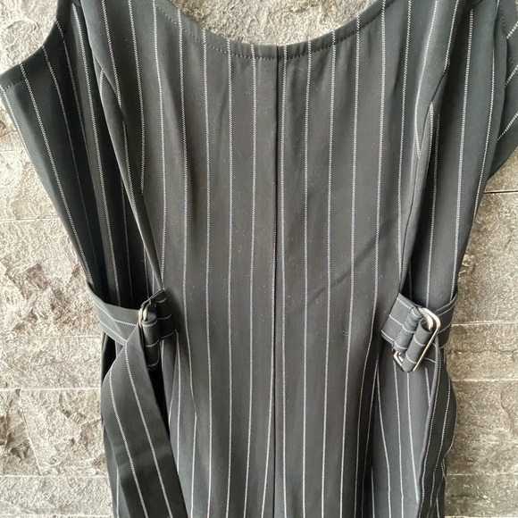 Pin stripe loose fitting jump suit - Picture 3 of 6